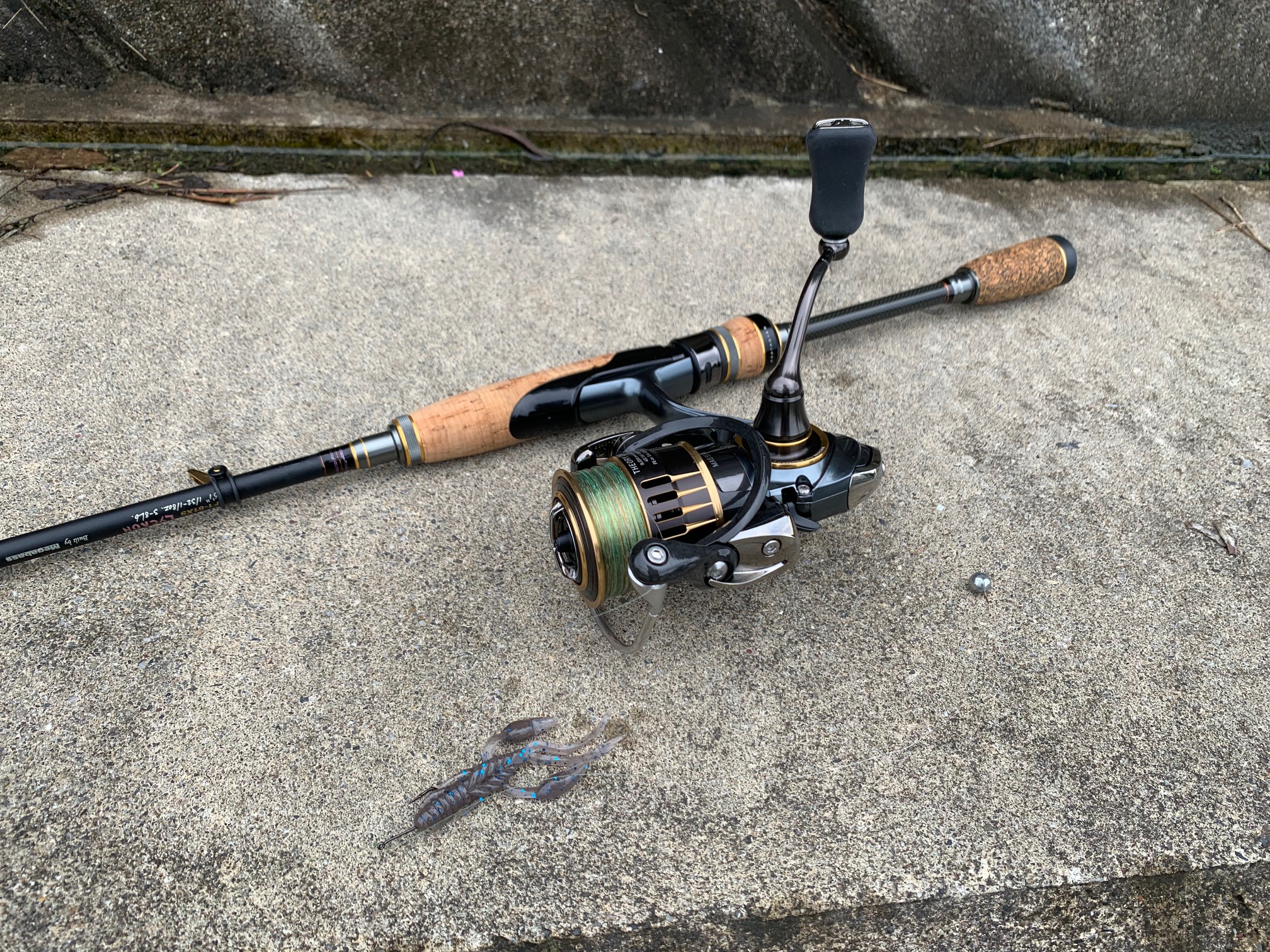 ダウンショットリグの釣り方は？活用法や釣れるテクニックをご紹介！